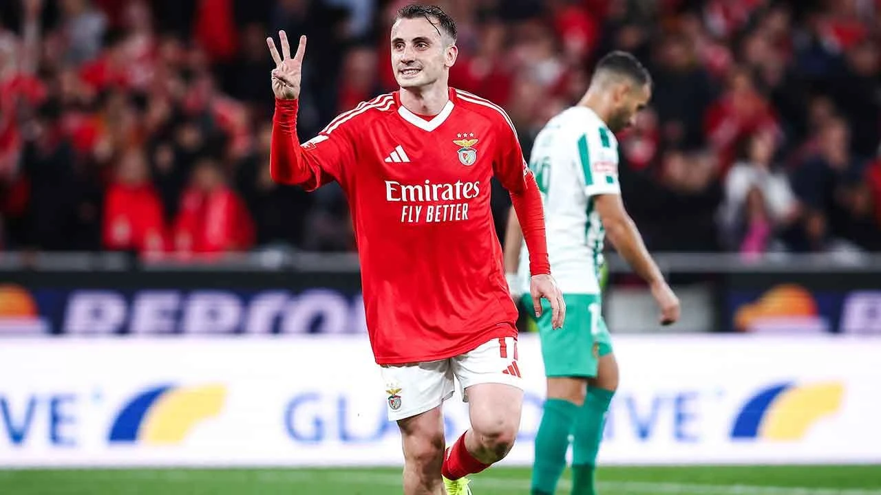 Kerem Aktürkoğlu Portekiz'i salladı! İlk 45 dakikada hat-trick yaptı, Benfica fark attı - 1. Resim