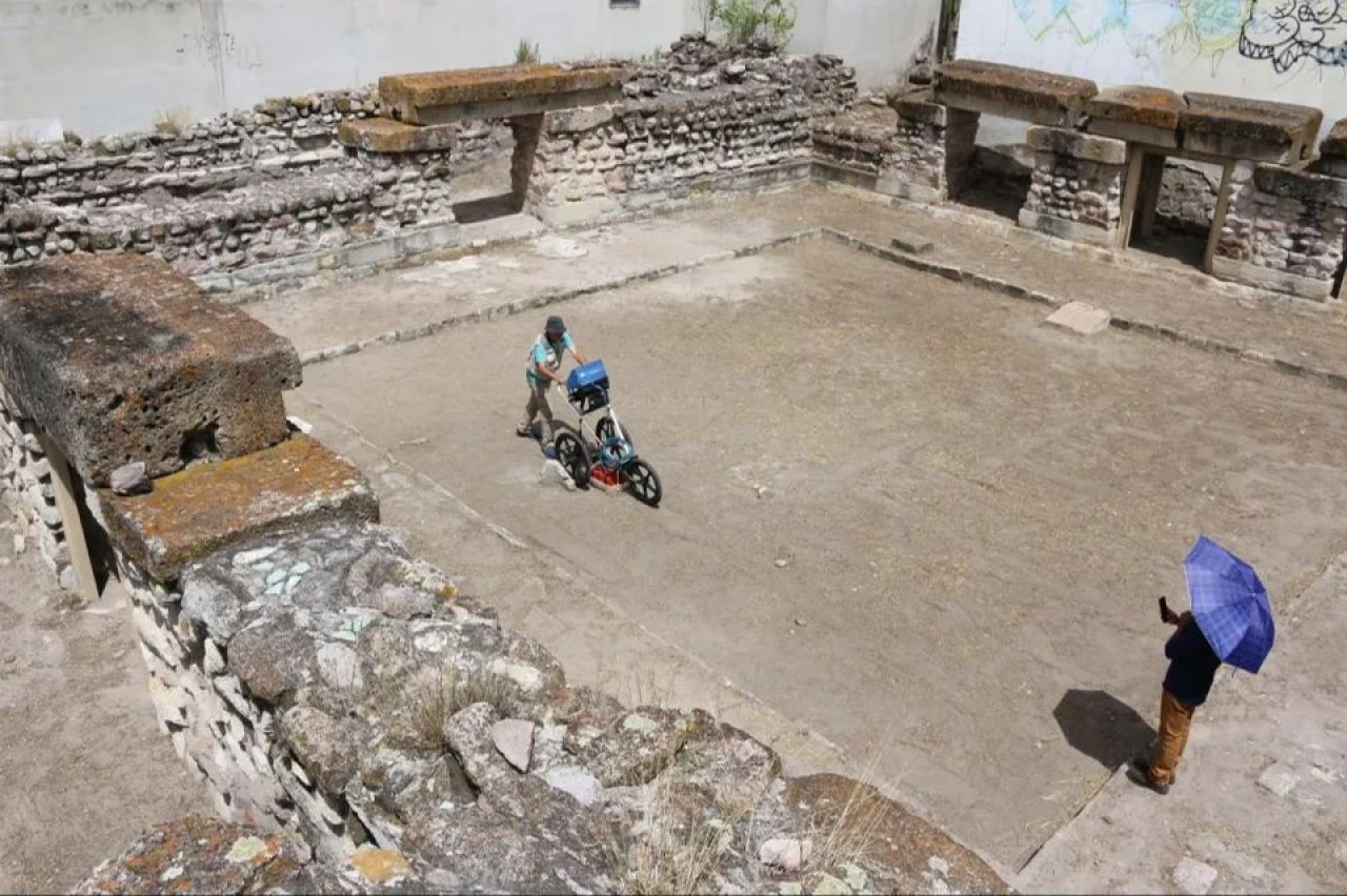 Kilisenin altında gizemli tüneller bulundu! Oda sistemleri şoke edici - 2. Resim