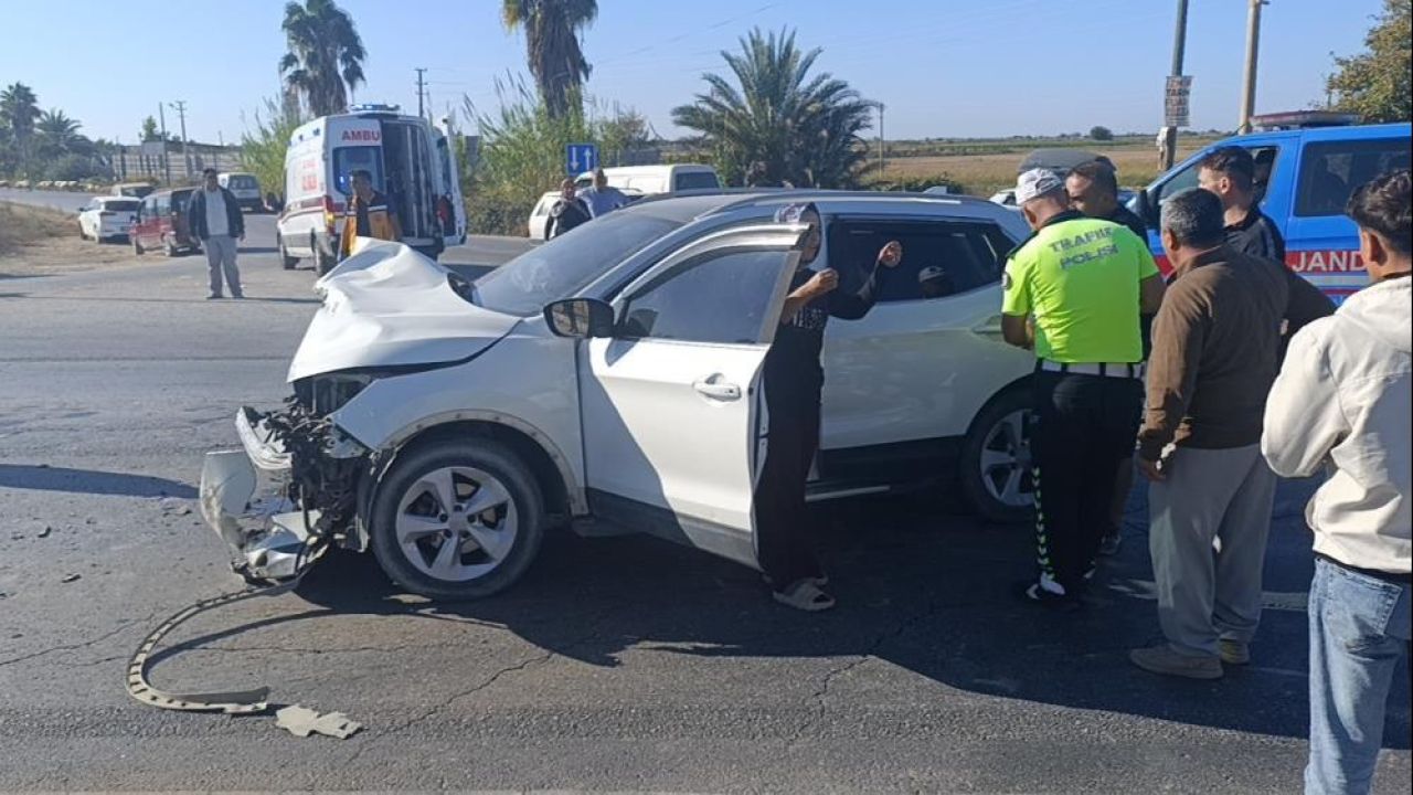 Trafik ışıkları arızalandı, ortalık savaş alanına döndü: Çok sayıda yaralı var - 2. Resim