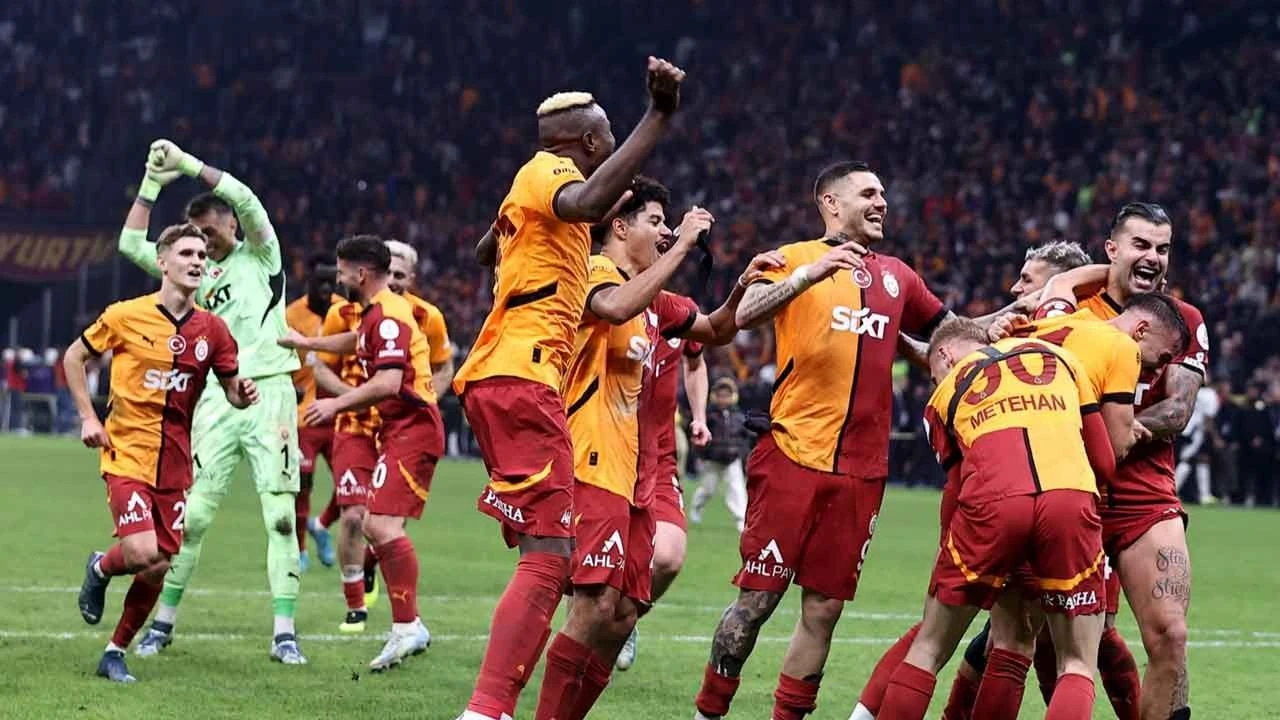117 alkış paylaşmıştı! Galatasaray'dan Beşiktaş'a Yunus Akgün cevabı - 1. Resim