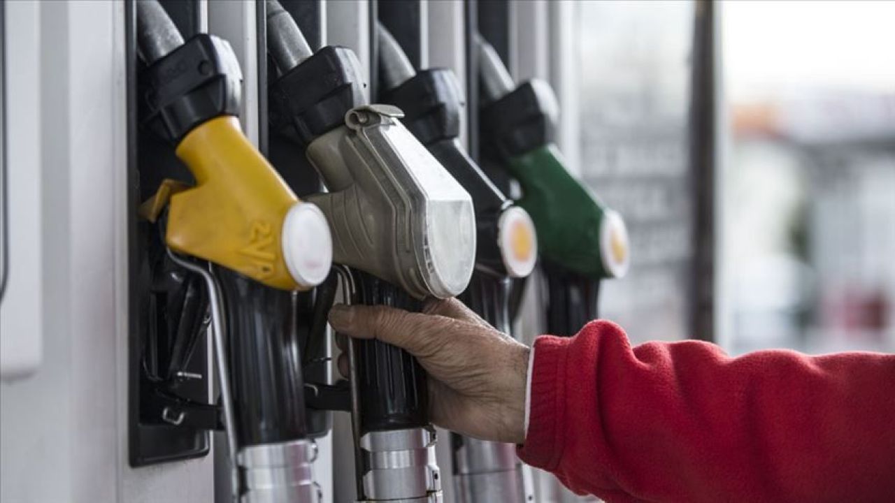 Akaryakıt fiyatları için zam sinyali! Petrol yükseldi, gözler benzin ve motorine çevrildi - 2. Resim