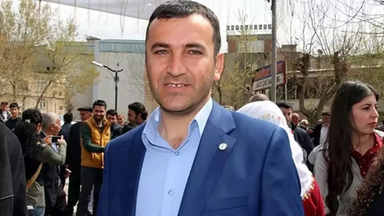 Eski HDP&#039;li vekil Ferhat Encü&#039;den skandal 29 Ekim paylaşımı