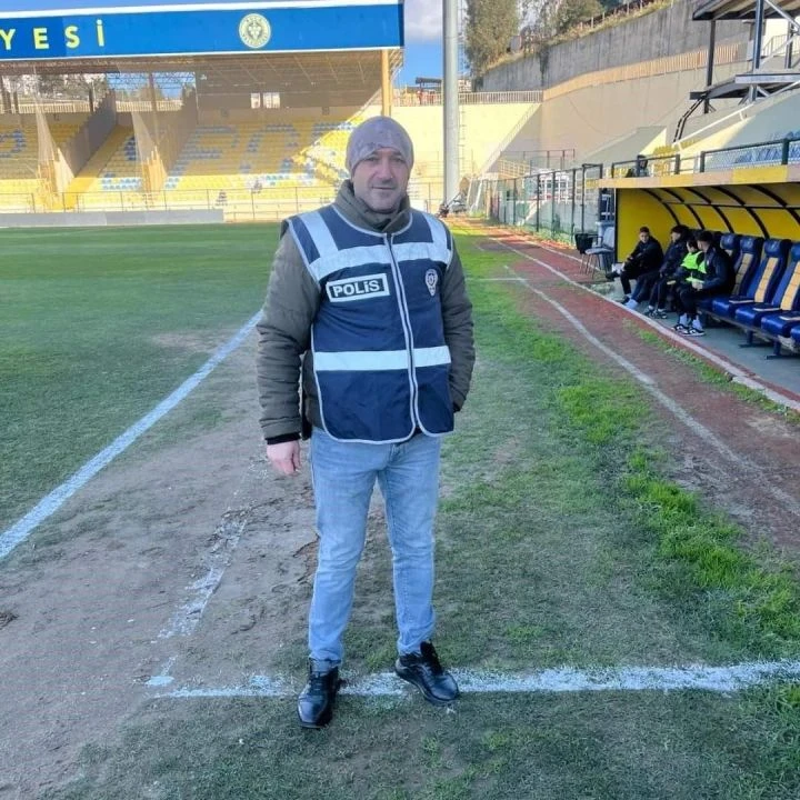 Polis memuru vurularak öldürüldü! İşte dehşete düşüren anlar - 4. Resim