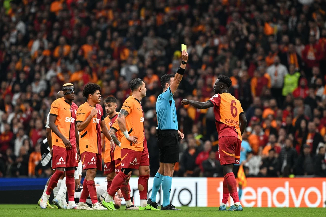 Trio ekibi Galatasaray - Beşiktaş derbisi hakem kararlarını yorumladı! Penaltı ve kırmızı kart var mı? - 5. Resim