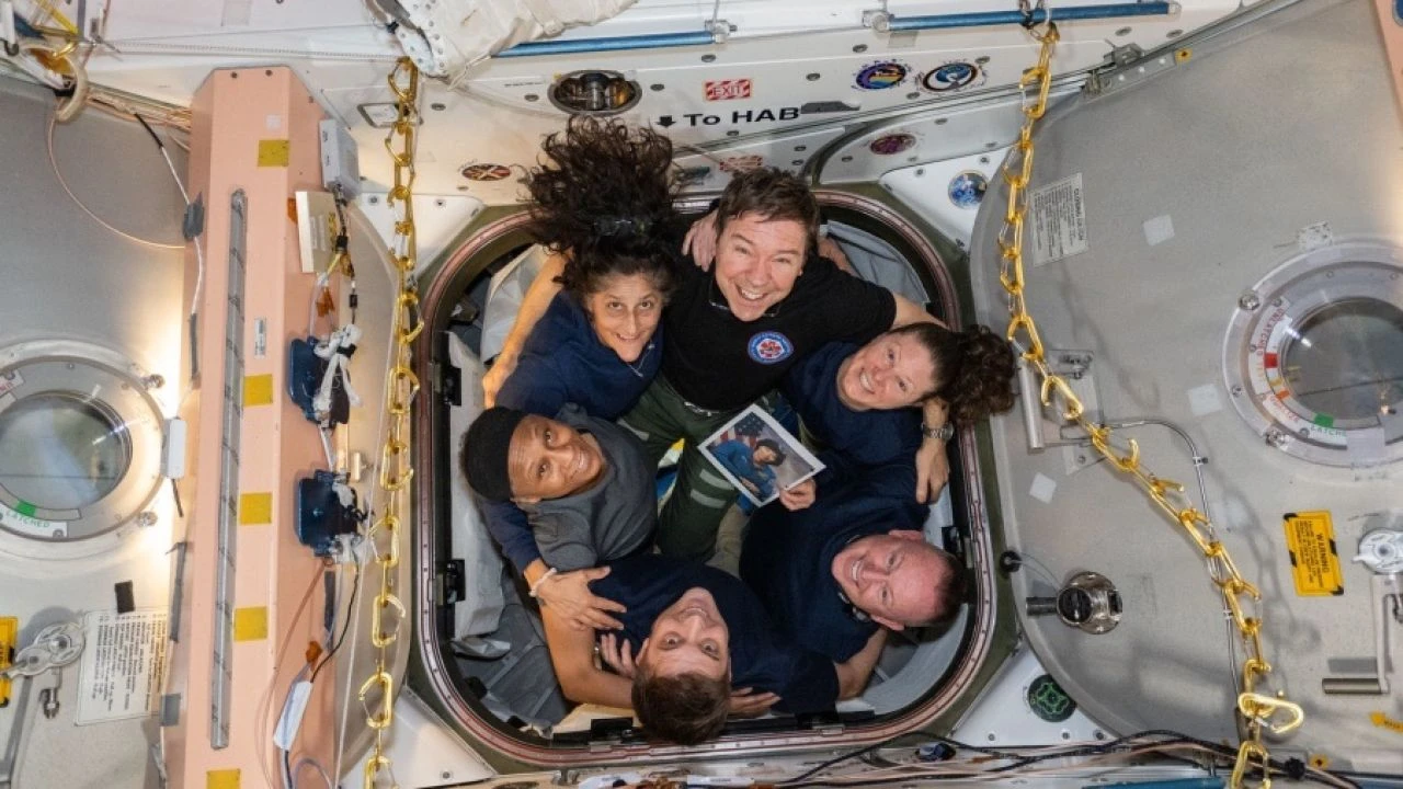 Uluslararası Uzay İstasyonu'nda büyük kriz! NASA ve Roscosmos duyurdu: Tahliye kararı gündemde - 3. Resim