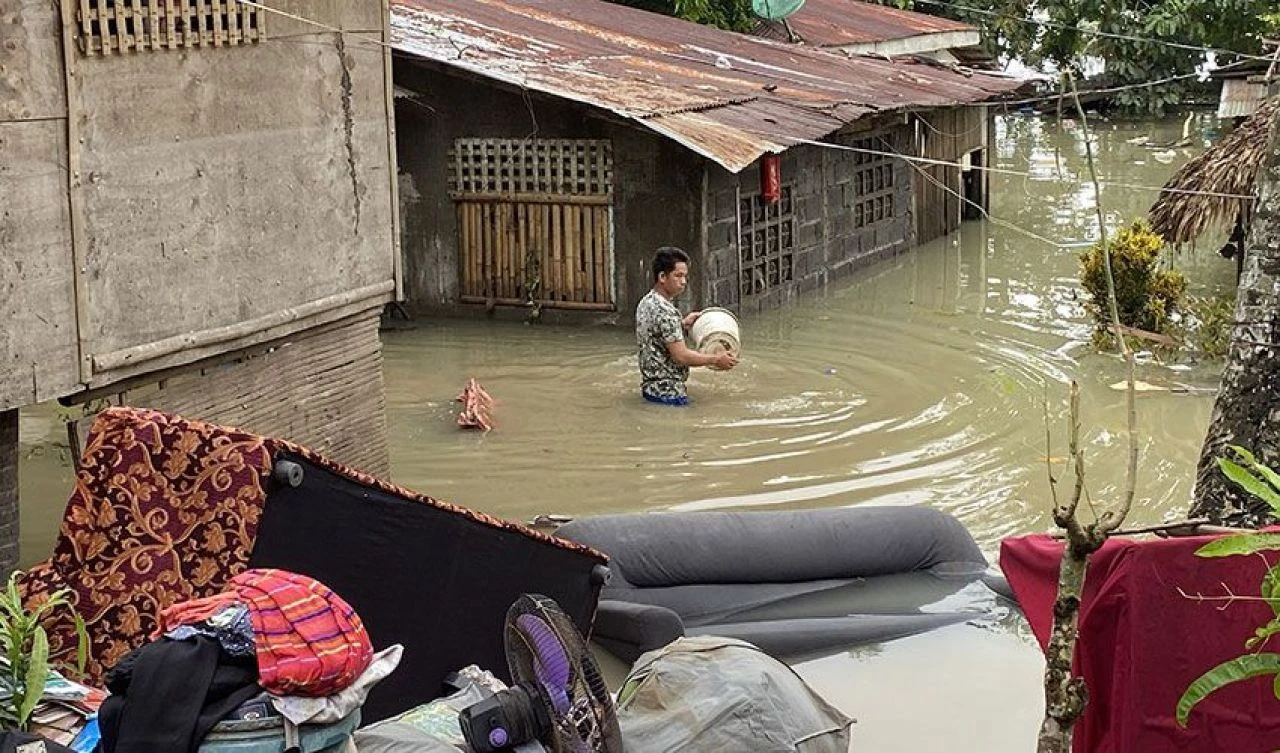 Önce fırtına sonra tayfun! Filipinler felaketi yaşıyor: Bilanço ağırlaşıyor - 2. Resim