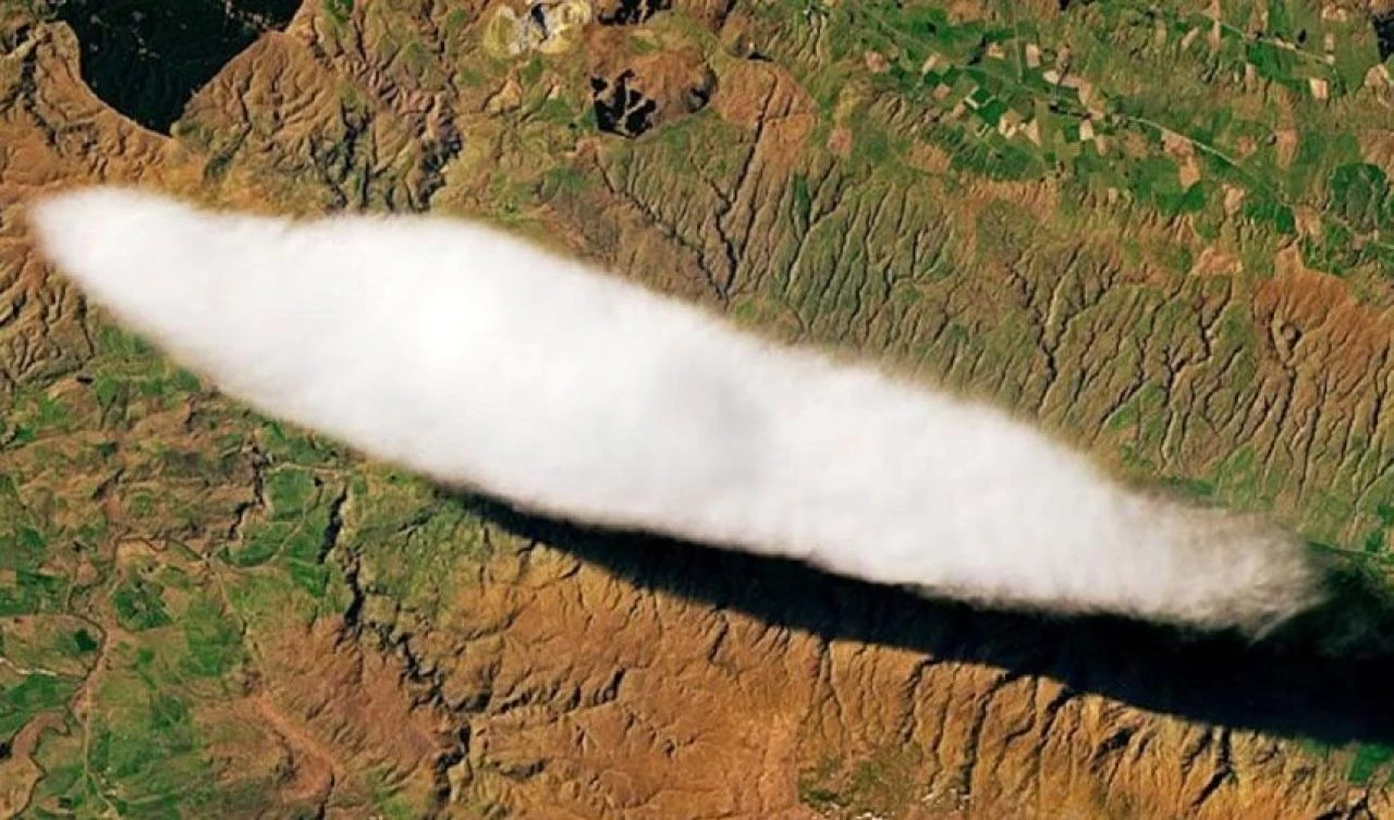 Tuhaf bulut yine aynı yerde! Uzmanlar hem sebebini hem endişelerini açıkladı