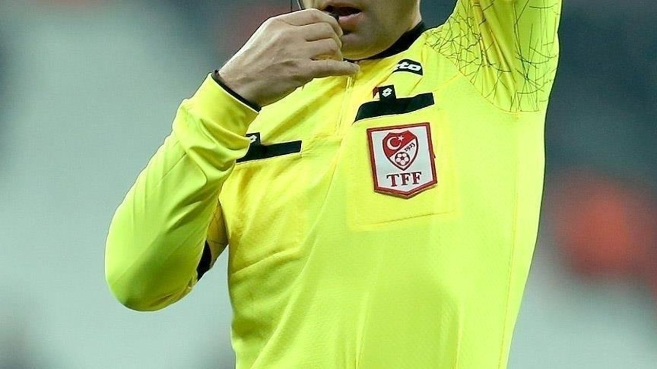 Fenerbahçe-Trabzonspor maçının hakemi kim olduğu açıklandı