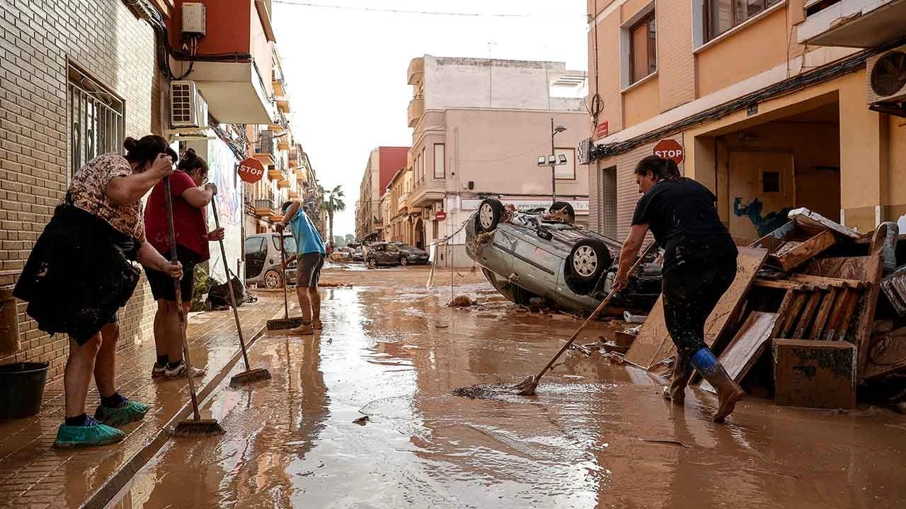 İspanya'dan korkunç görüntüler: 95 kişi boğularak can verdi