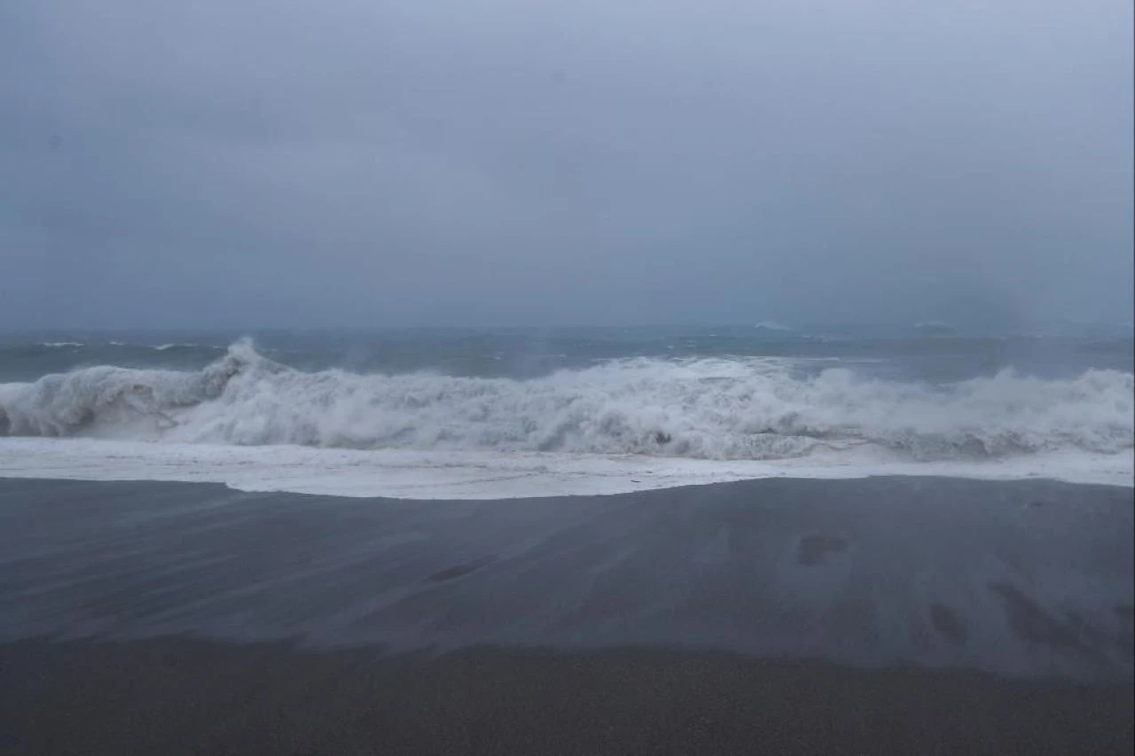 Kong-rey Tayfunu Tayvan'da binlerce kişiyi evinden etti: Ölü ve çok sayıda yaralı var - 2. Resim