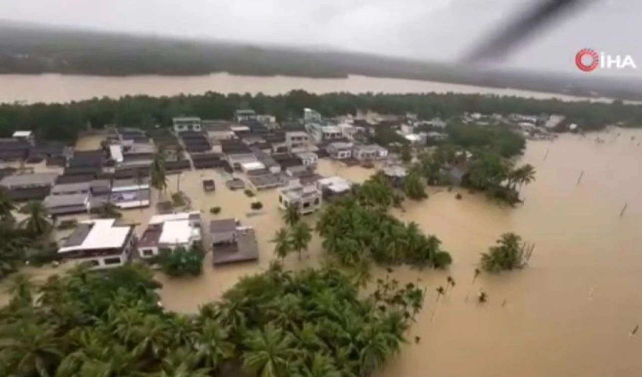 Trami Tayfunu Çin'i vurdu! Yollar sular altında kaldı: Çok sayıda kişi hayatını kaybetti - 2. Resim