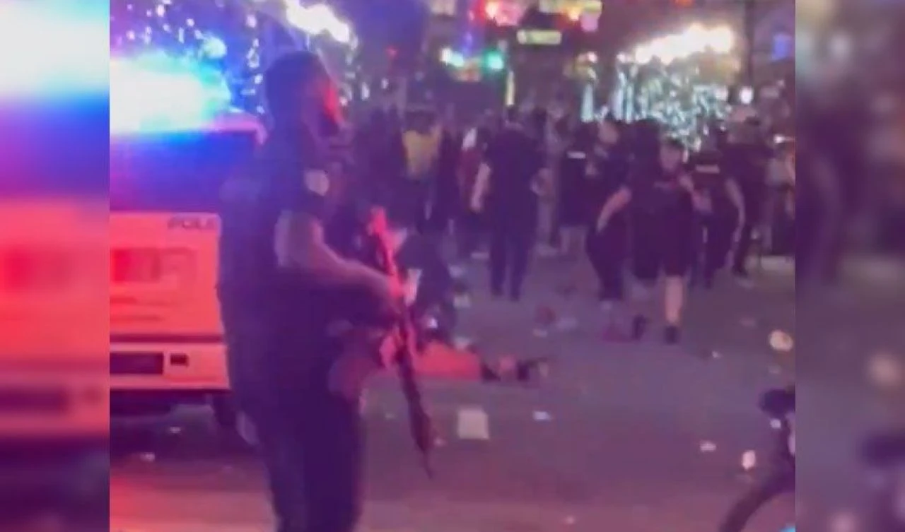 ABD'de şehrin ortasında silahlı saldırı! Çok sayıda ölü ve yaralı var - 2. Resim