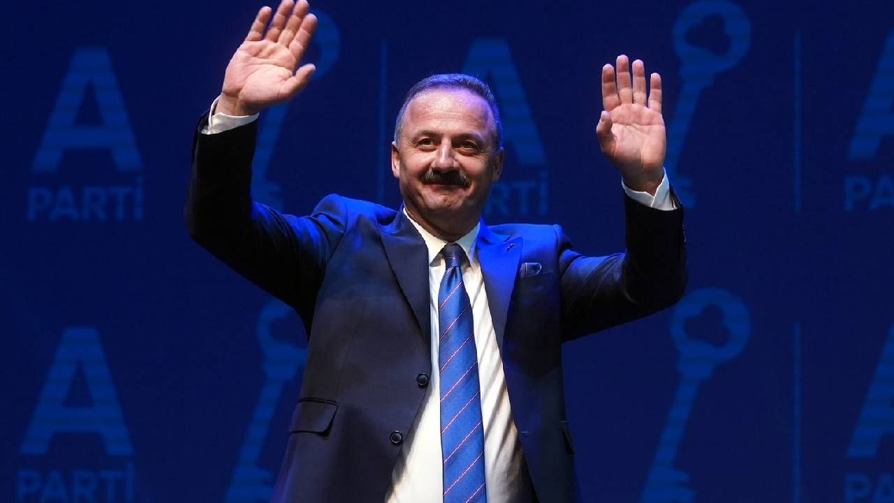 Mansur Yavaş ile Yavuz Ağıralioğlu görüştü iddiası! Kulisler bunu konuşuyor: CHP’den ayrılıp Anahtar Parti’ye katılacak - 1. Resim