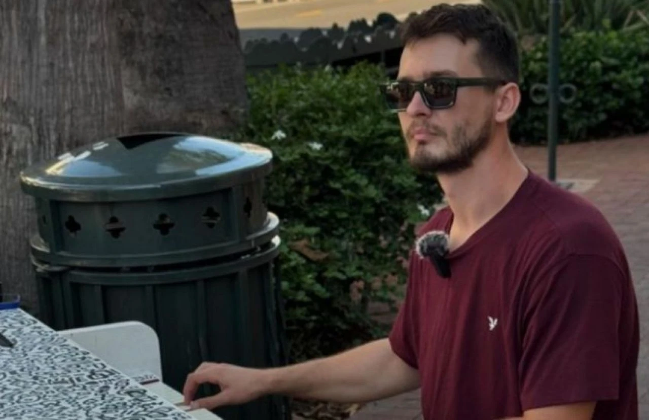 O Ses Türkiye'nin ilk şampiyonu Oğuz Berkay Fidan Türkiye'yi terk edip evlendi! Son hali ortaya çıktı - 3. Resim