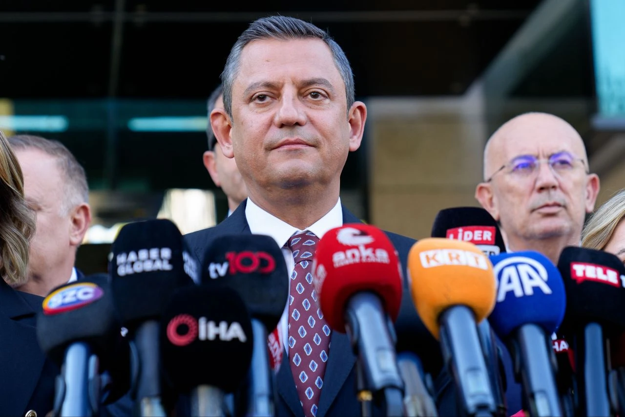 Özgür Özel sessizliğini bozdu! Esenyurt mitingine katılmayan 3 belediye başkanının gerekçesini açıkladı - 4. Resim