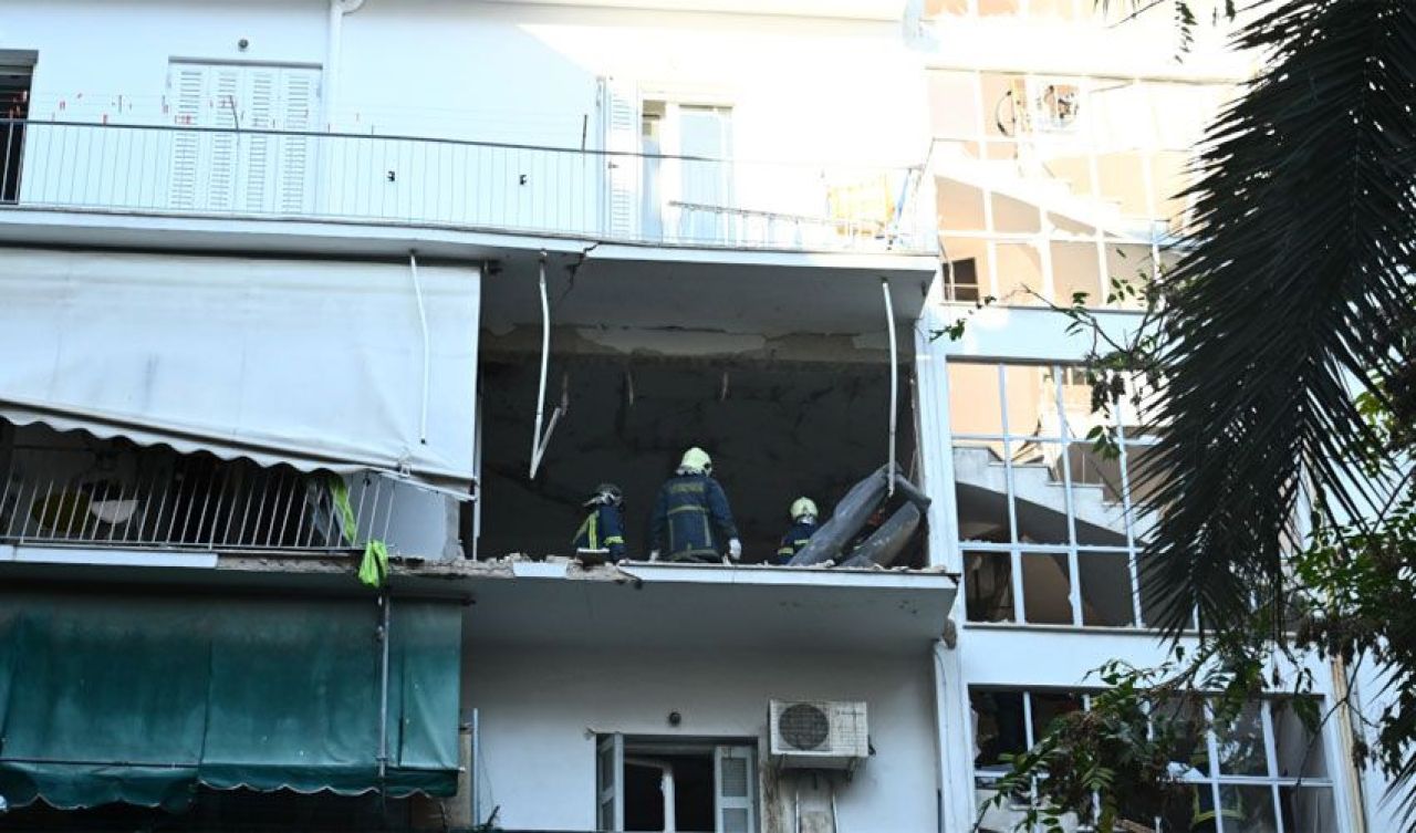 Yunanistan'ın başkenti Atina'da terör saldırısı paniği! Ölü ve yaralılar var - 1. Resim