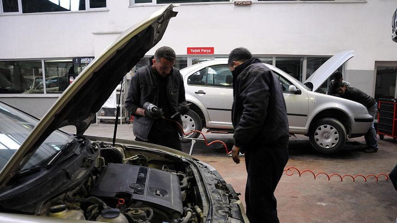 Araçlara kışlık bakım yaptırmamanın zararı 70 bin lirayı buluyor