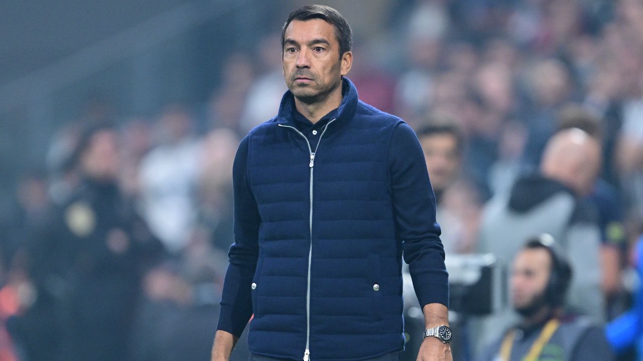 Giovanni van Bronckhorst maç sonu açıklamalarda bulundu! &#039;Doğru kararları veremedik&#039;