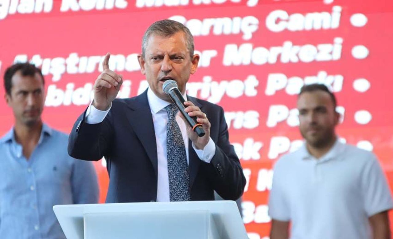 Son dakika | AK Parti Sözcüsü Ömer Çelik'ten CHP lideri Özel'e tepki! 'Cumhurbaşkanımıza dönük ifadeleri siyasi cehalet ve saygısızlıktır'  - 1. Resim