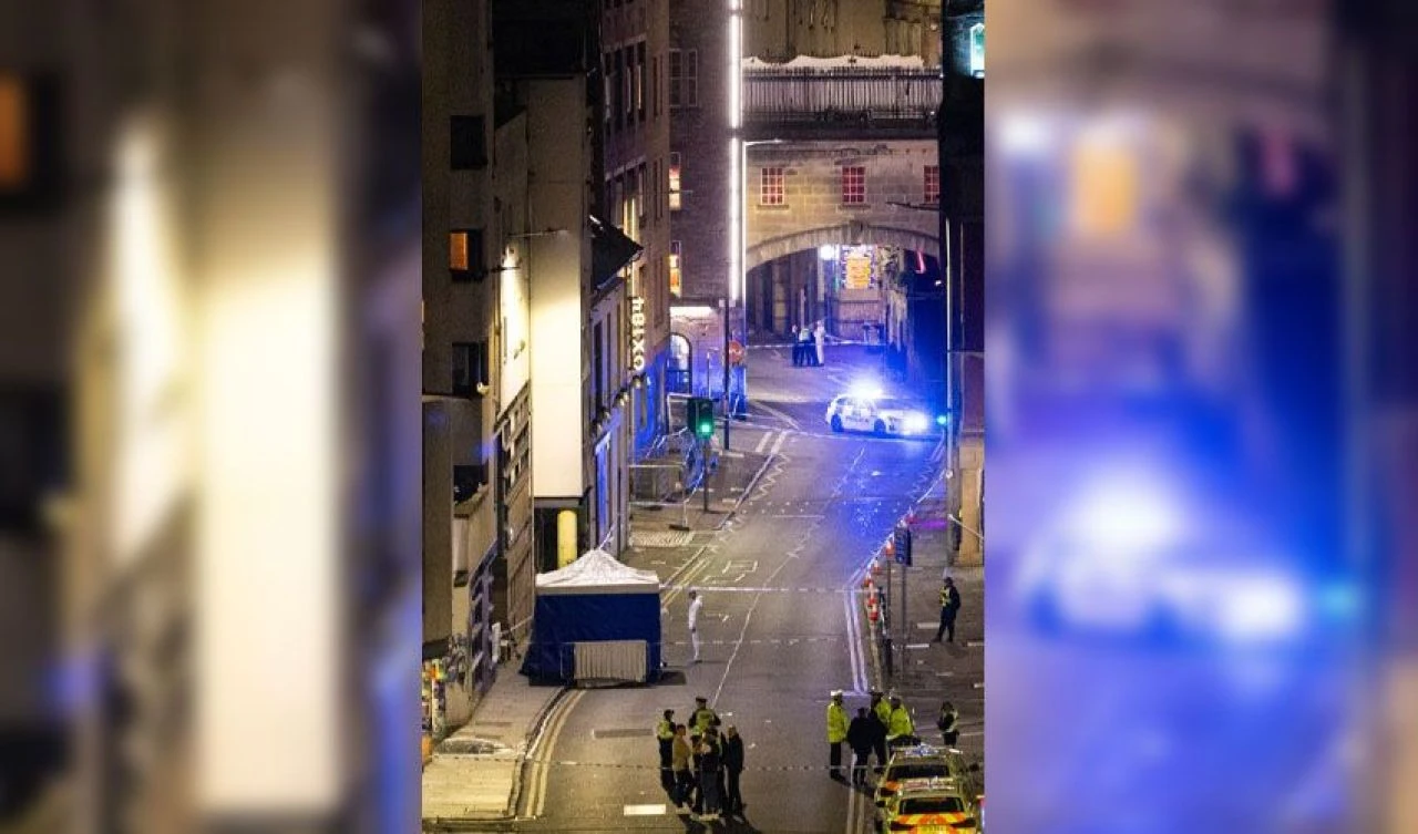 Duyanlar şaka sandı! Sokaktaki kesik baş ülkeyi ayağa kaldırdı - 1. Resim