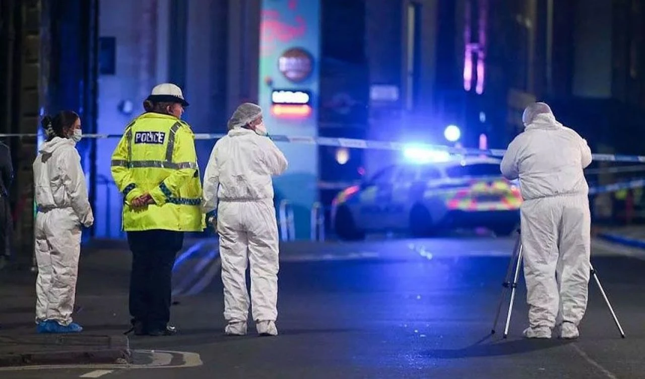 Duyanlar şaka sandı! Sokaktaki kesik baş ülkeyi ayağa kaldırdı - 4. Resim