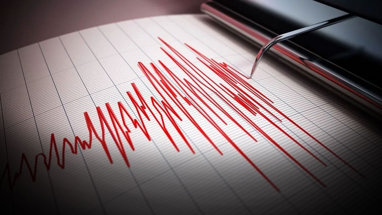 Halk güne depremle uyandı! Türkiye&#039;nin komşusu şiddetli sallandı