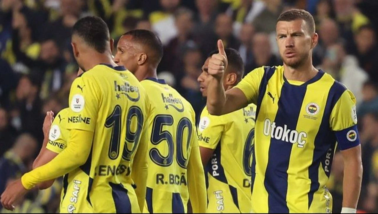Fenerbahçe'nin AZ Alkmaar ile oynadığı bütün maçların istatistikleri - 2. Resim