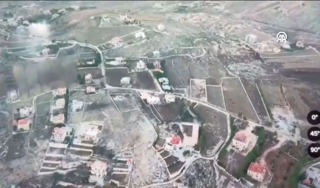 İsrail, Lübnan'da patlayıcı döşediği kasabayı havaya uçurdu! O anlar kayda böyle geçti - 1. Resim