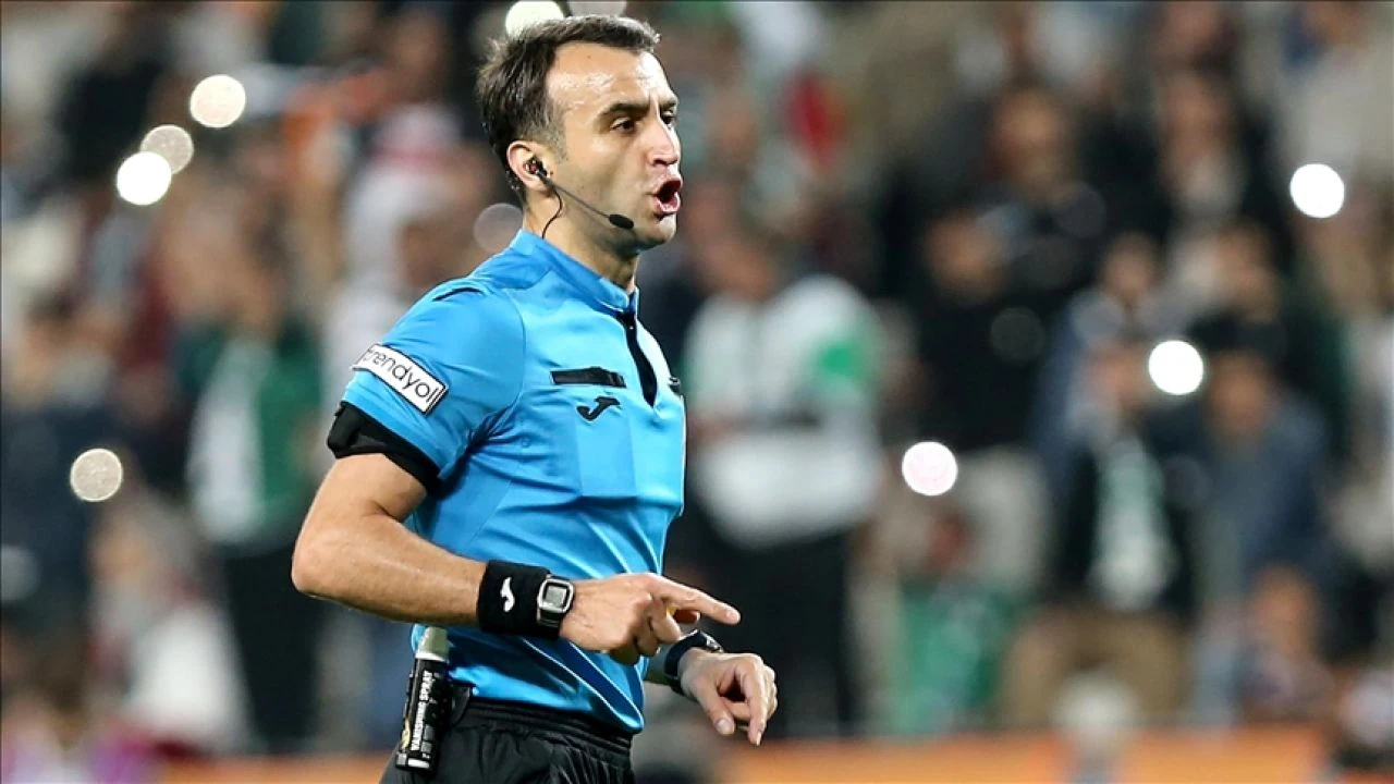 Jose Mourinho’nun hedef aldığı hakem Atilla Karaoğlan gündem oldu - 3. Resim