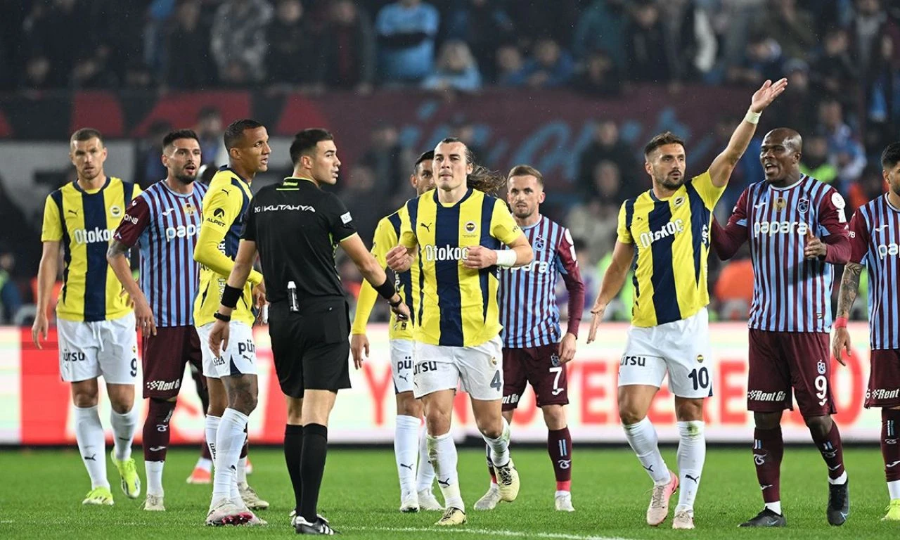 Trabzonspor - Fenerbahçe derbisi sonrası flaş karar! TFF'den talimat geldi: Acil toplanılıyor - 3. Resim