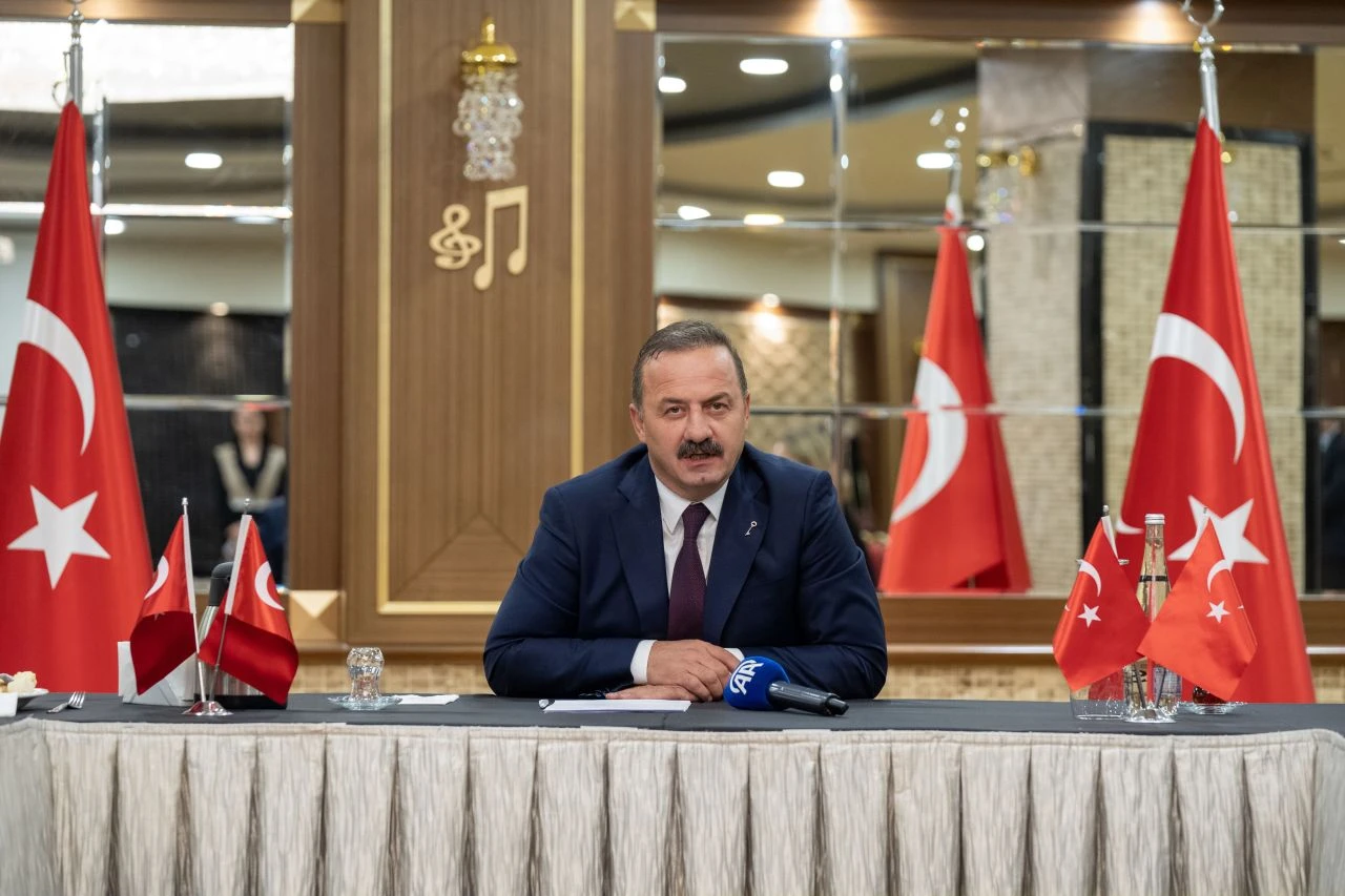 Yavuz Ağıralioğlu'nun kurduğu Anahtar Parti ilk divan toplantısında dikkat çeken konular - 2. Resim