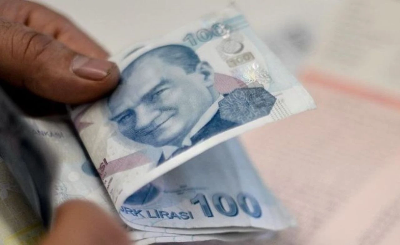 Yurt dışı çıkış harcı ne kadar olacak? Yeniden değerlendirme oranı netleşti