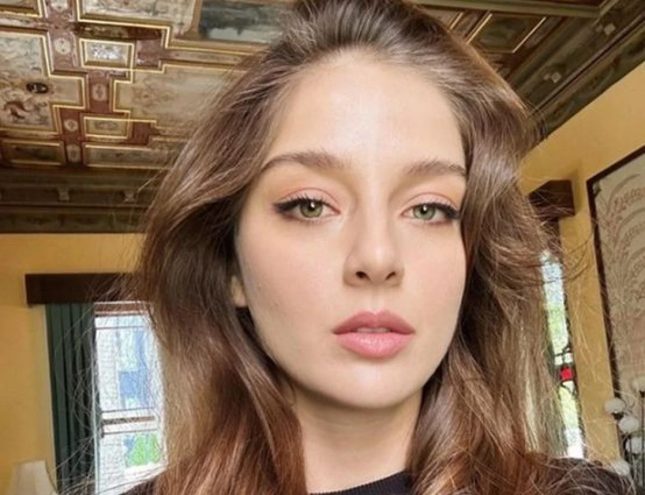 Bir Gece Masalı'nda Sıla karakteri diziden ayrılıyor - 1. Resim