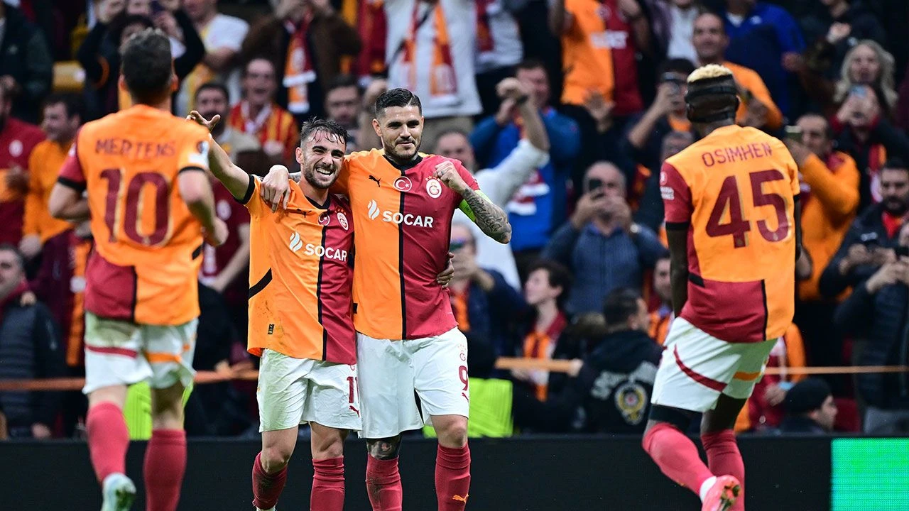 Galatasaray Tottenham'ı konuk edecek! Okan Buruk rekor için sahada: Muhtemel 11 belli oldu