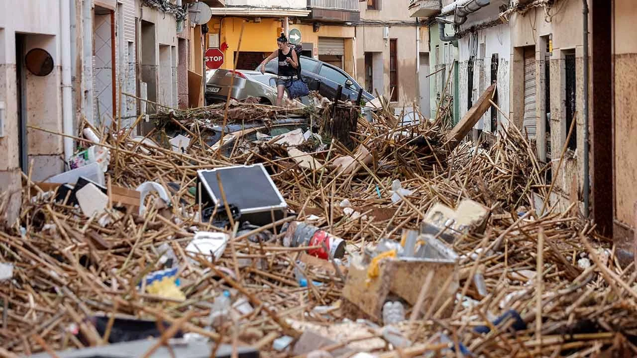 İspanya’da kabus bitmiyor! Sel felaketinde en az 89 kişi kayıp - 1. Resim