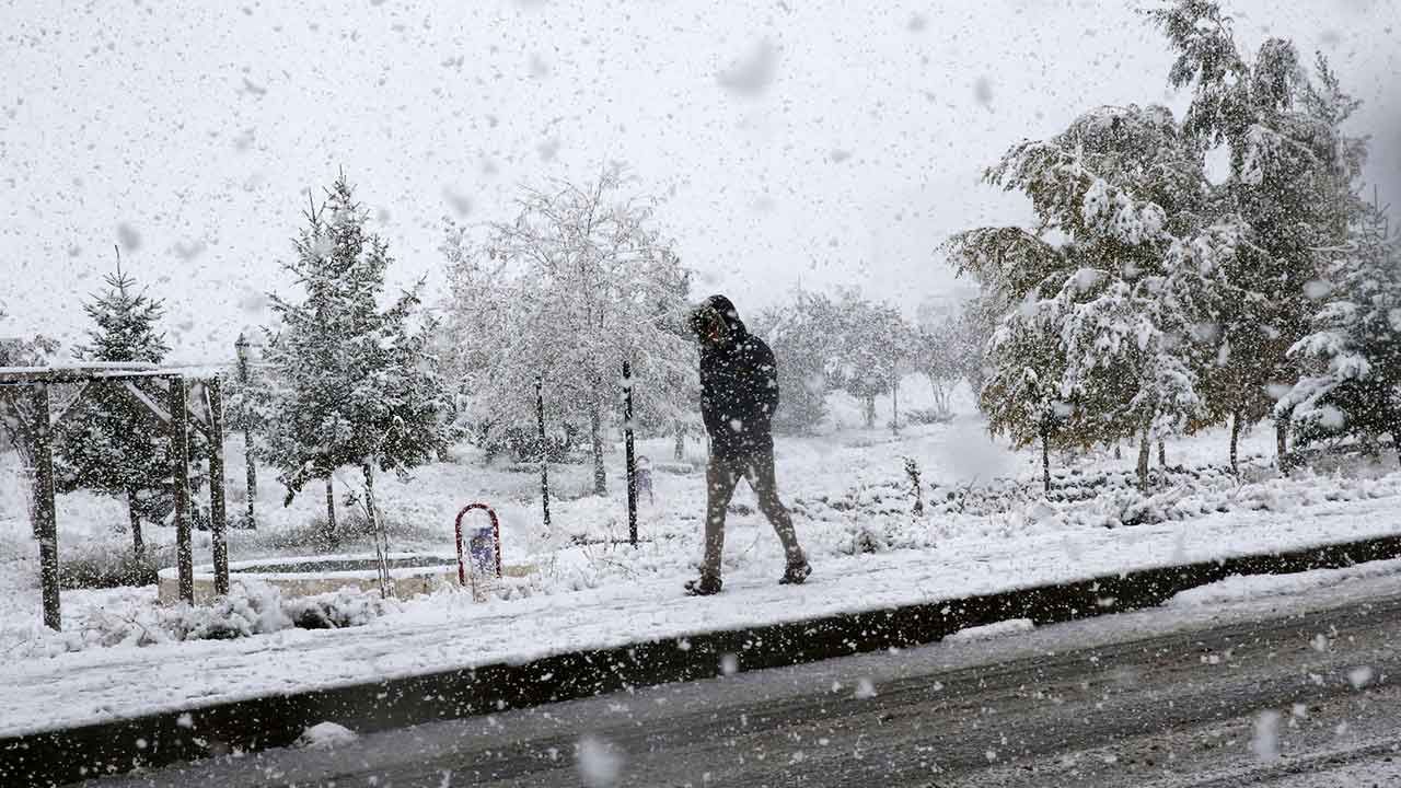 Meteoroloji 6 Kasım hava durumu tahminini yayımladı: Sağanak ve kar geliyor!