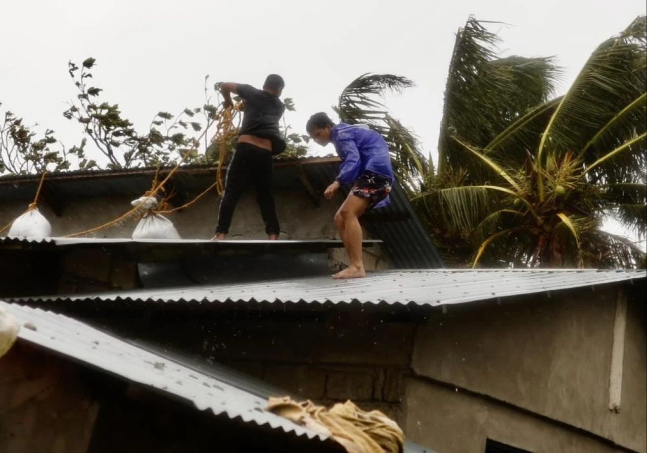 Filipinler'i Yinxing Tayfunu telaşı sardı: En az 160 bin kişi evini terk etmek zorunda kaldı - 3. Resim