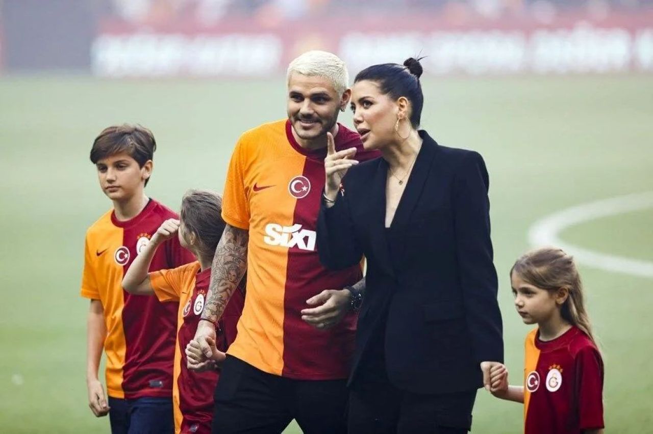 Mauro Icardi ile Wanda Nara boşanıyor iddiası! Galatasaray’ın yıldız futbolcusu kararını verdi - 1. Resim