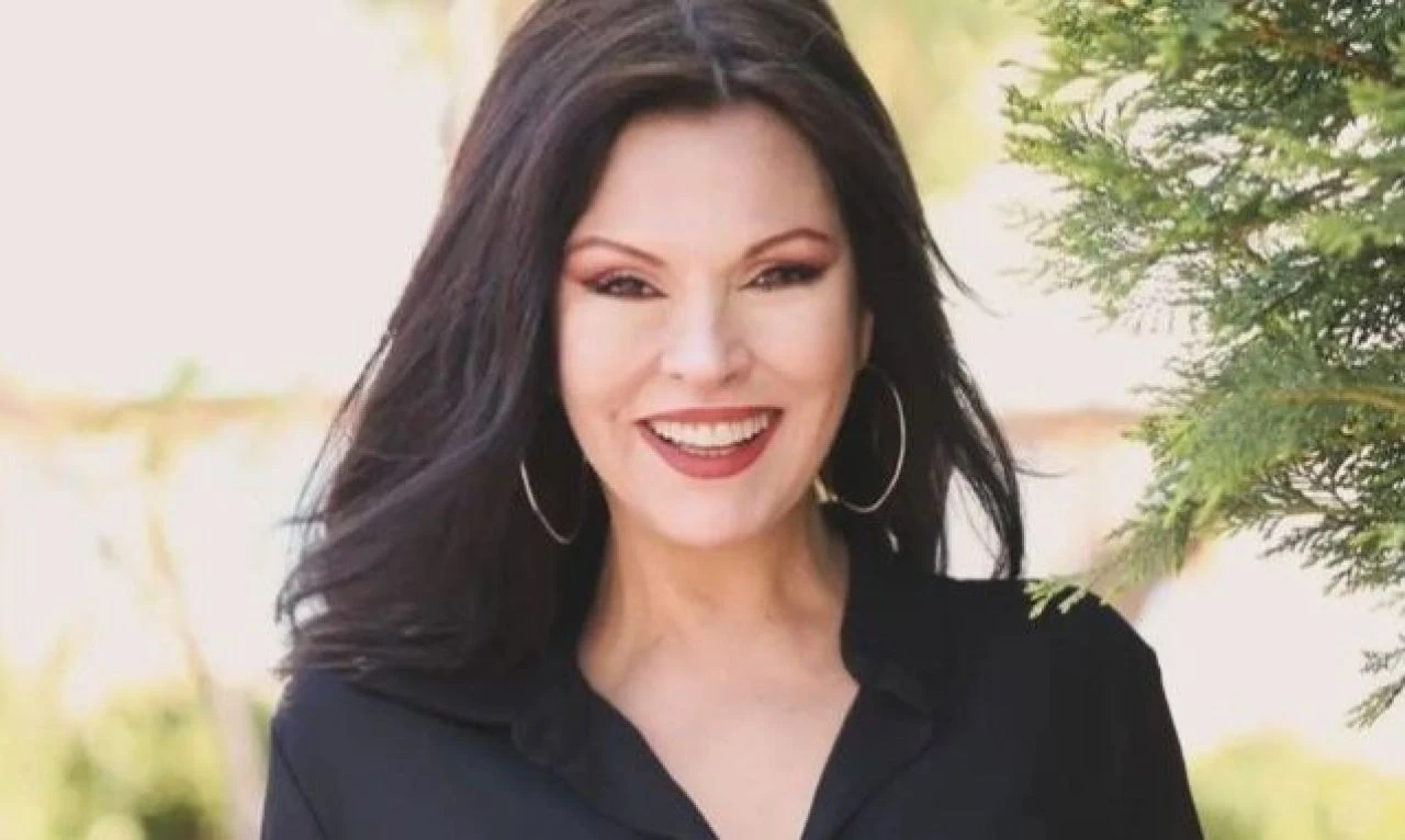 Sandık Kokusu dizisine Feryal Aksoy karakteri geliyor