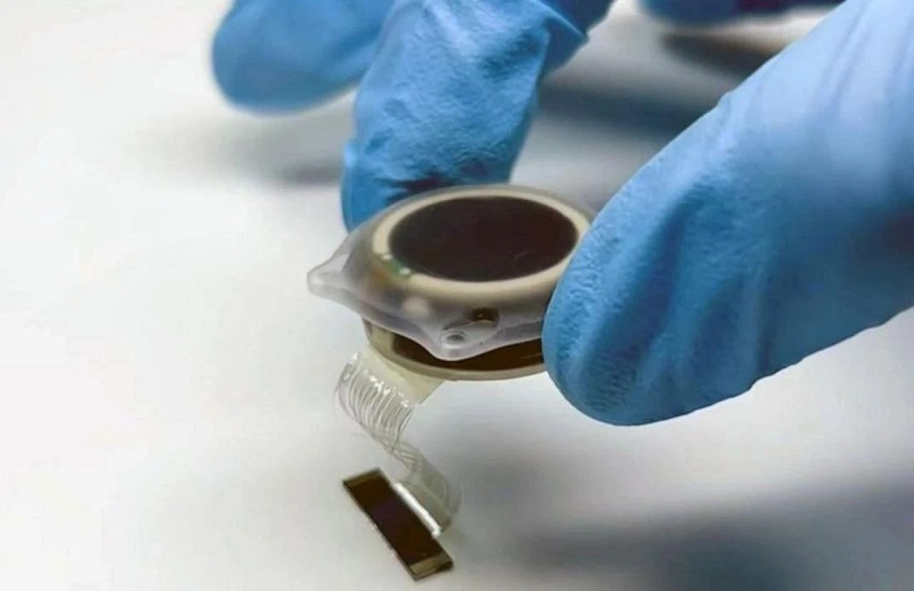 Elon Musk’ın sahibi Neuralink’e rakip şirket geliştirdi: Görme engellilerin görmesini sağlayacak