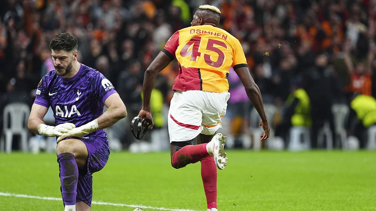 Galatasaray'ın Tottenham zaferi dünya basınında! İngilizler 2 oyuncuya hayran kaldı: Düşmanca atmosferde hezimete uğrattılar