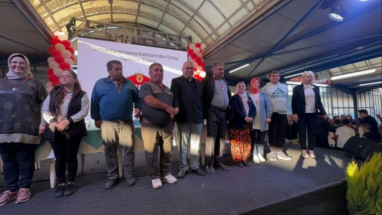 Balıkesir'de ilginç yarışma! En çok pilavı yemek için kıyasıya mücadele