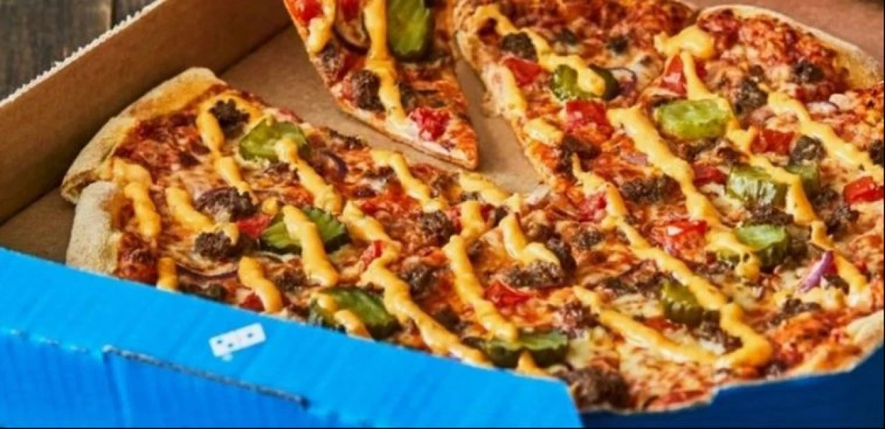 Ünlü pizza markasının restoranında salmonella alarmı! 11-19 Ekim tarihinde tüketenler hastaneye çağrıldı - 1. Resim