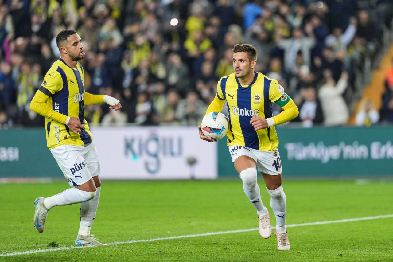 Fenerbahçe - Sivasspor maçı canlı anlatım - 2. Resim