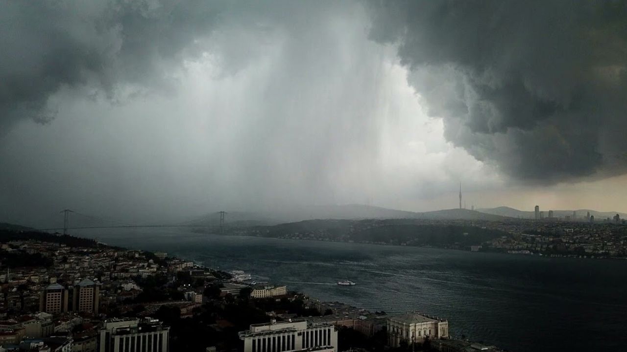 Meteoroloji hava durumu raporunu yayımladı! Güneş yüzünü göstermeyecek: Yağış ve fırtına uyarısı