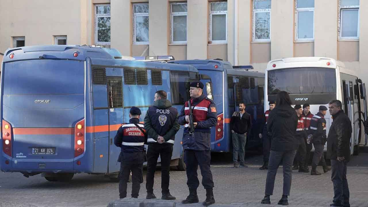 Narin Güran cinayeti davasında ara karar: 4 sanığın tutukluluğu devam edecek - 2. Resim