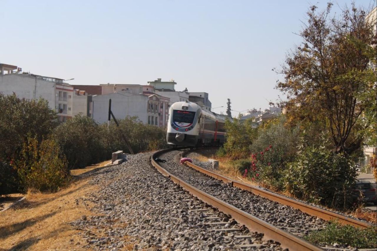 Aydın'da bomba alarmı! Tren seferleri durduruldu, çok sayıda ekip sevk edildi - 3. Resim