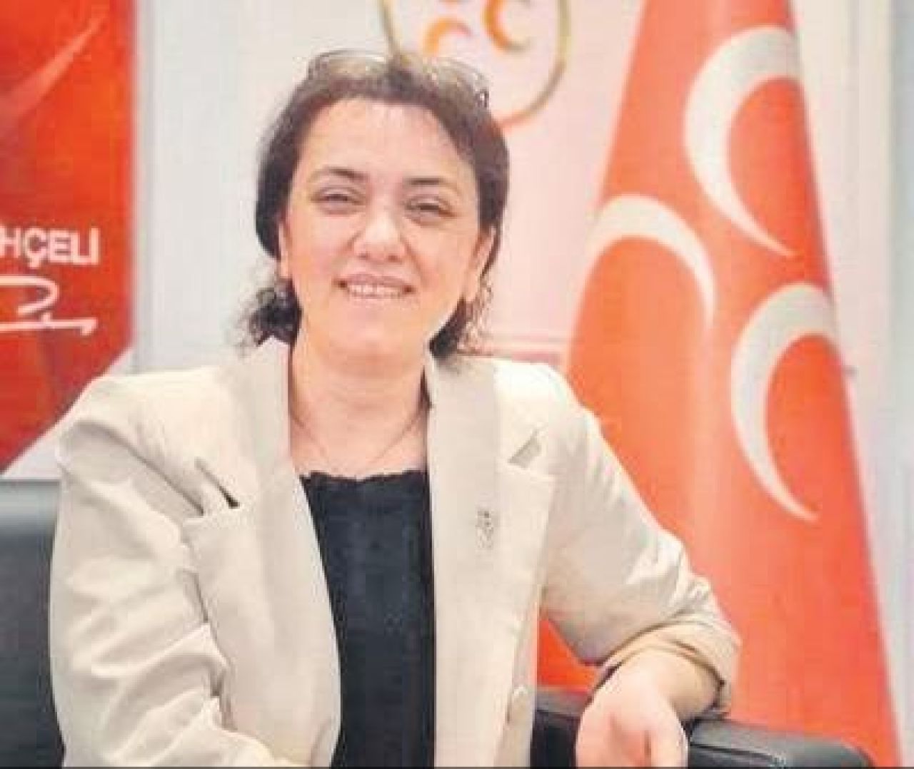 MHP'li Sibel Arat, Selahattin Demirtaş’a ‘terörist’ dedi, para cezasına çarptırıldı - 1. Resim