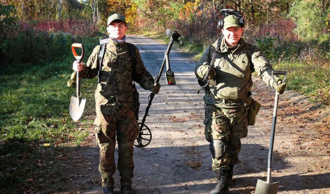 Baba ile oğlundan 'tarif edilemez' keşif: Bölgedeki en büyük hazinelerden biri
