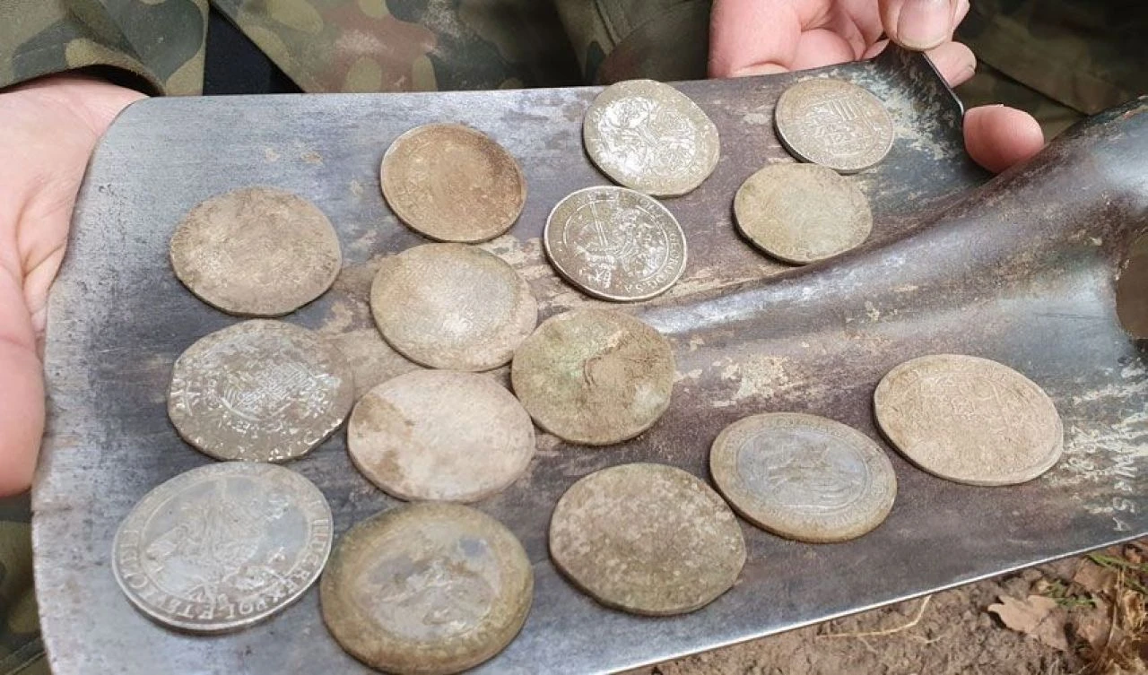 Baba ile oğlundan 'tarif edilemez' keşif: Bölgedeki en büyük hazinelerden biri